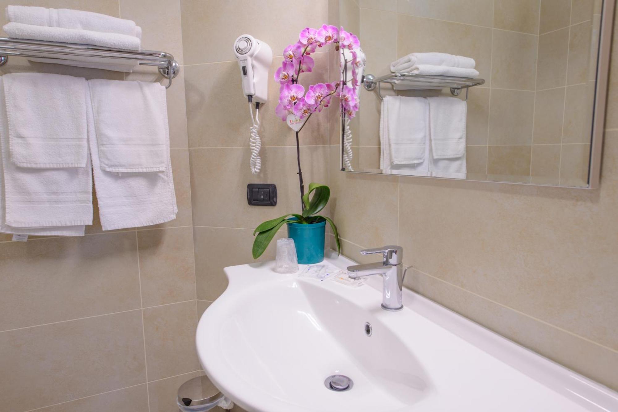 Hotel Sans Souci Римини Экстерьер фото