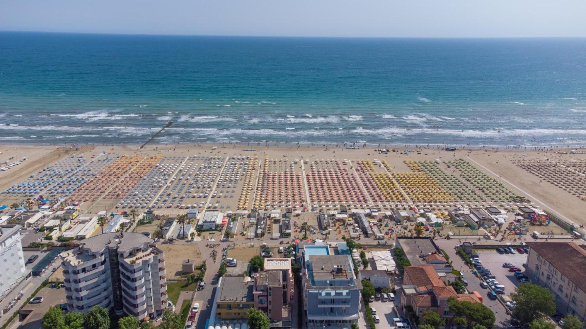 Hotel Sans Souci Римини Экстерьер фото